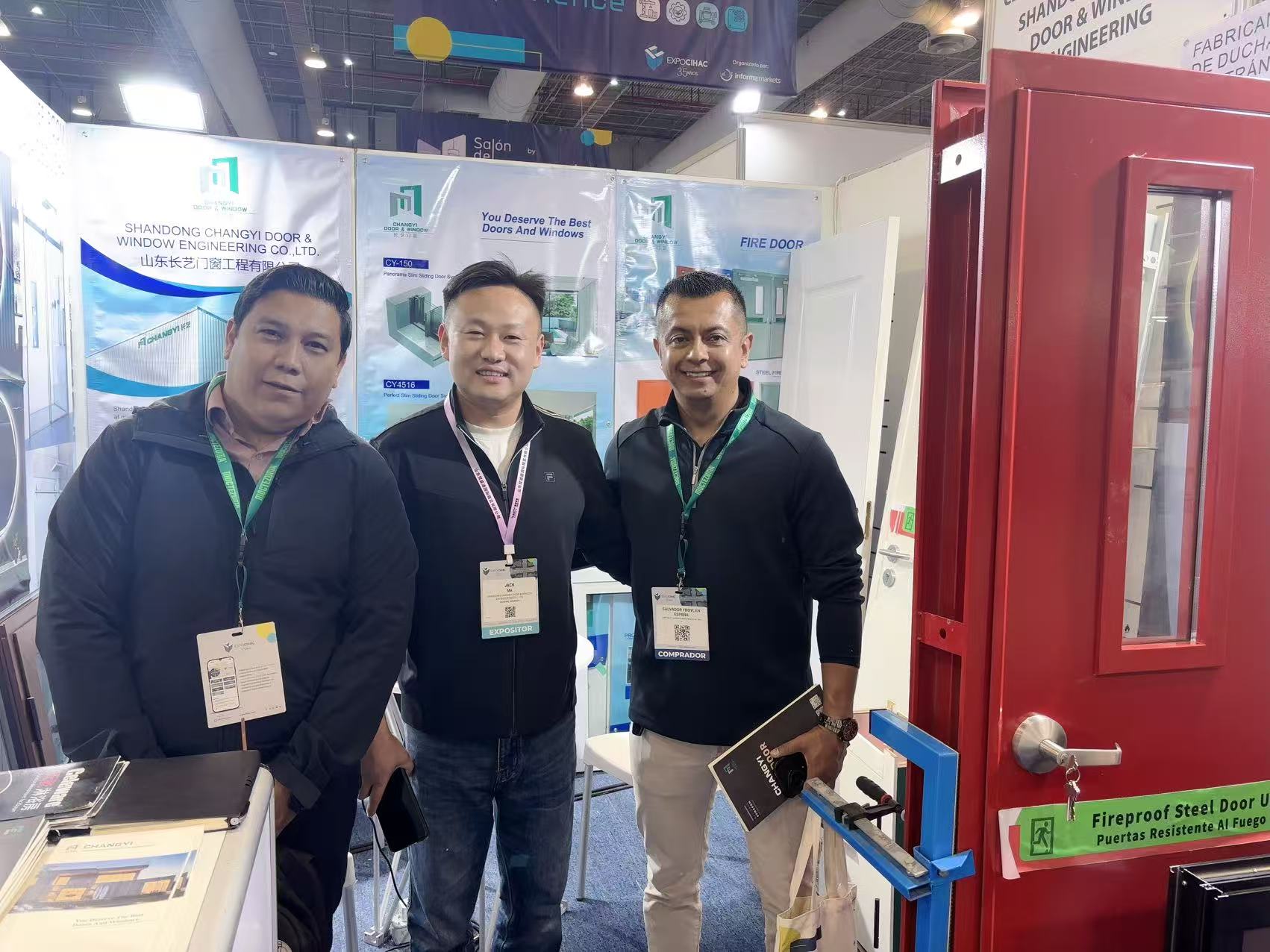 Group photo with clients 4