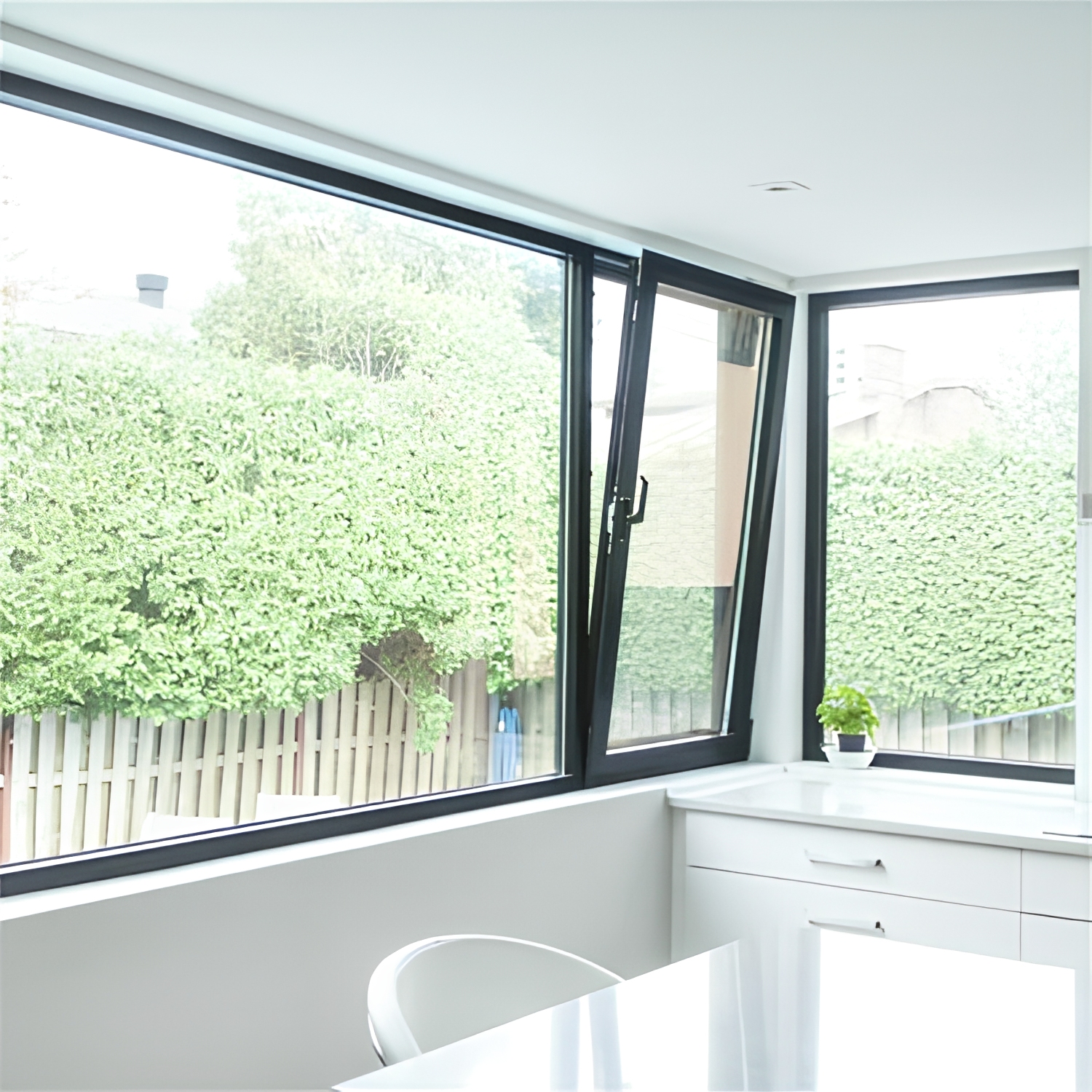 Modern Aluminum Windows Doors Swing Horizontal Double Tempered Glass Heat Insulation Stainless Steel Screen Netting Comply