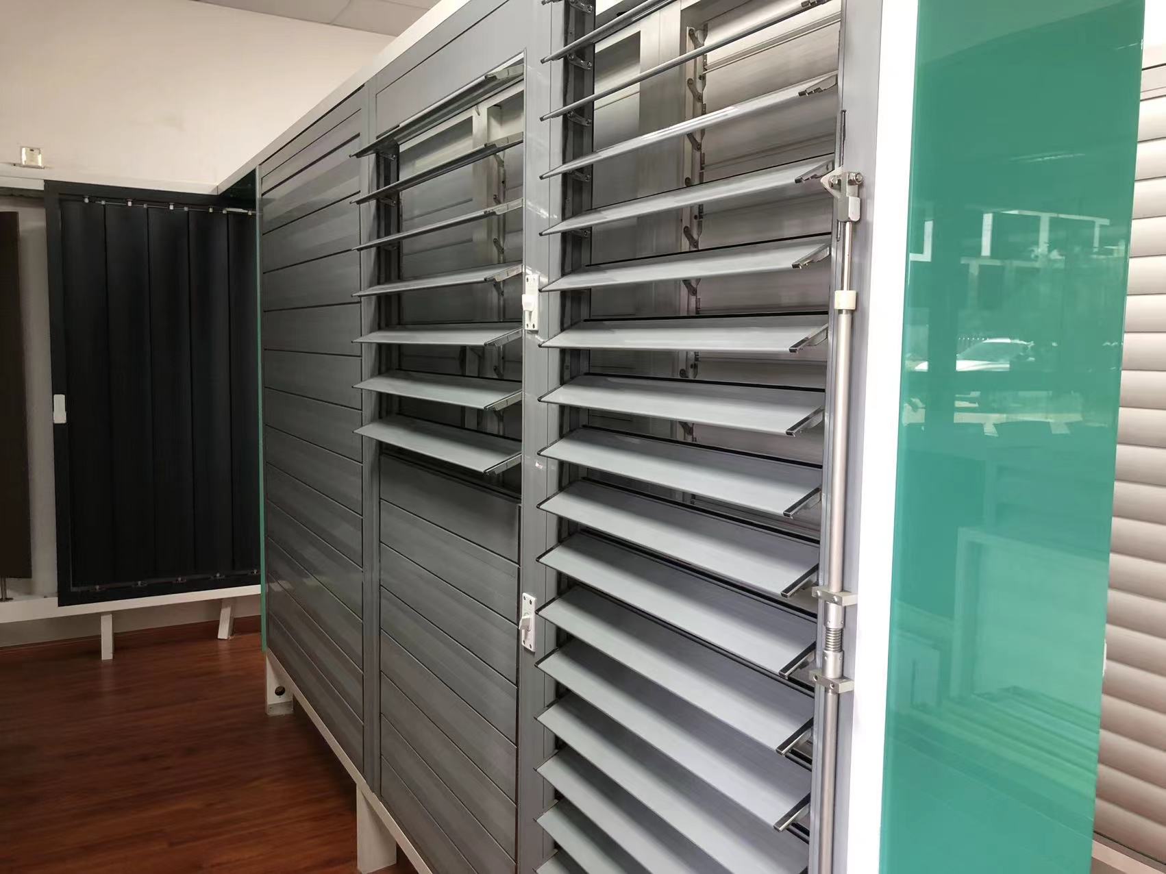 Automatic Aluminum Alloy Sunshade Ventilation Adjustable Window Louvre Electric Horizontal Sun Louver Window Fire Shutters