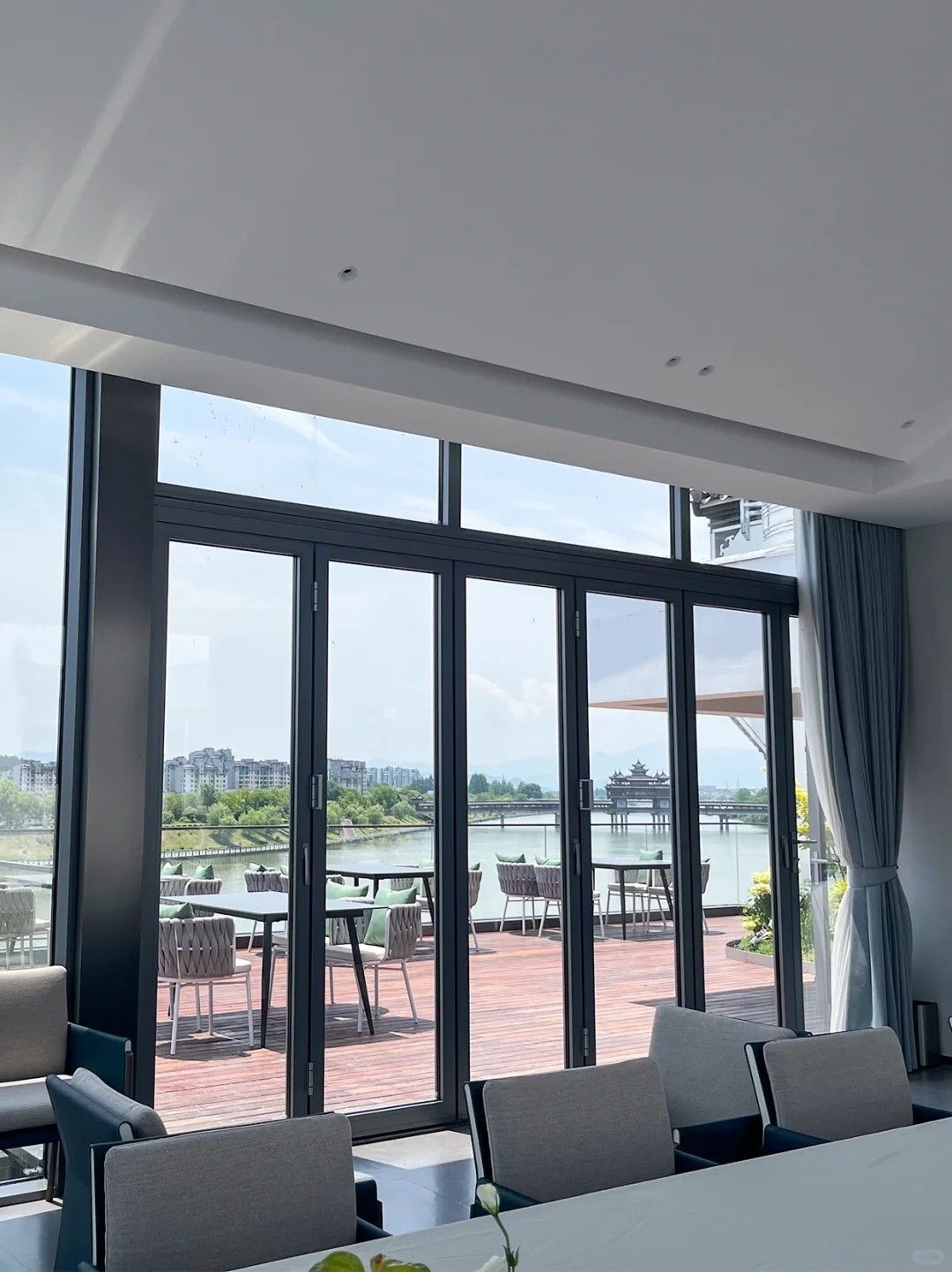 AS 2047 High Quality Thermal Break Hurricane Proof Patio Double Glass Exterior Accordion Folding Door Aluminum Bifold Doors