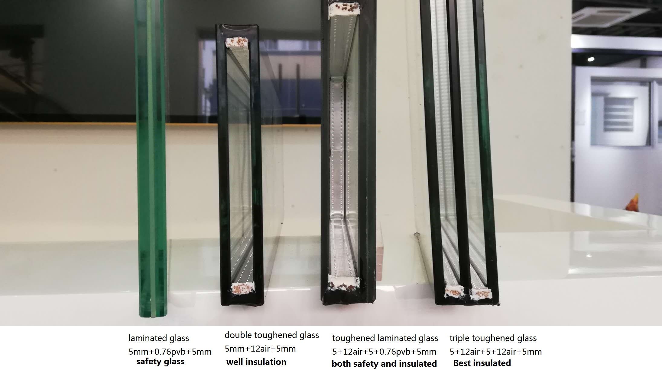 Aluminum hinged frame specifications